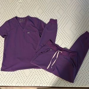 Figs Catarina top size S and Zamora joggers size S regular